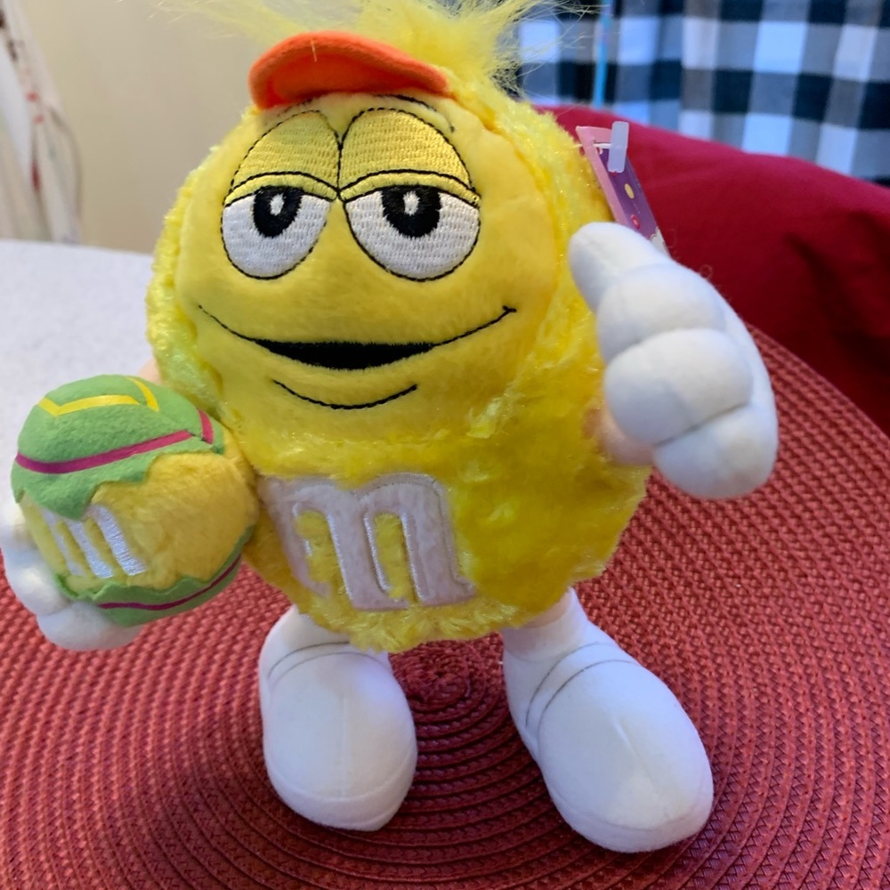 M&M Yellow Easter Chick Guy Plush 2003 W/Tag Galerie